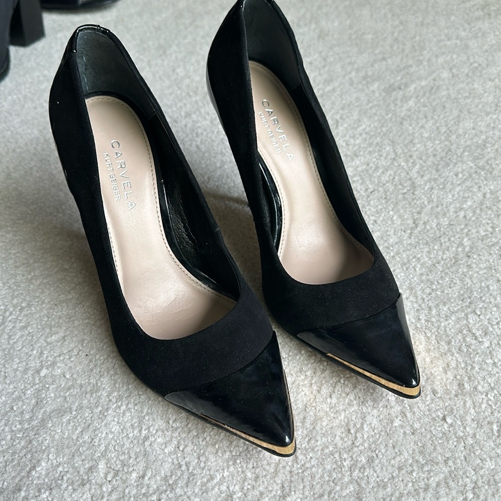Black heels with gold detailing